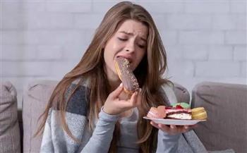 للنساء.. أطعمة ومشروبات ترفع هرمون التوتر  وتضاعف شعورك بالقلق