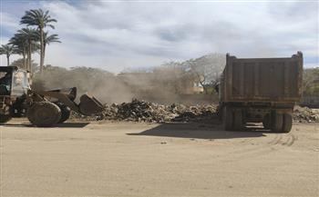 محافظة الجيزة ترفع 1450 طن مخلفات بحملات مكبرة بالمنصورية وأرض الرخام بالمنيرة الغربية