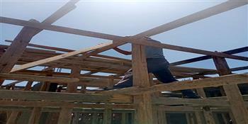 فك شدة خشبية مخالفة في المهد بحي جنوب بمدينة الأقصر 