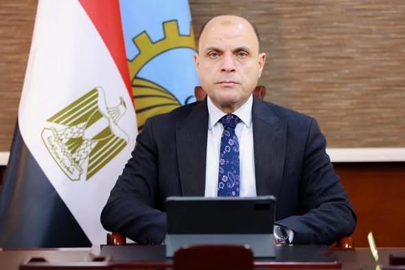 محافظ الغربية: حملات مكثفة خلال شم النسيم تضبط نصف طن فسيخ ورنجة غير صالحة و2200 رغيف مدعم وتحرر 63 محضرًا 