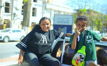 محافظ أسوان يكلف إدارة الحدائق لتوزيع البالونات والورود والهدايا الرمزية على المترددين بالحدائق والمتنزهات 