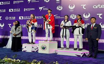 وزير الرياضة يهنىء حلا هاني ببرونزية بطولة العالم للتايكوندو