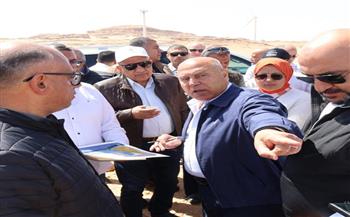 وزيرا النقل والكهرباء يتفقدان منطقة جبل الجلالة بمحافظة السويس
