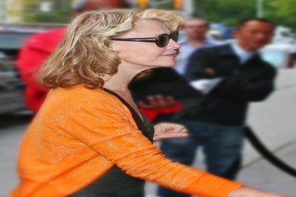 أيقونة السينما العالمية جولي كريستي تحتفل بعيد ميلادها  