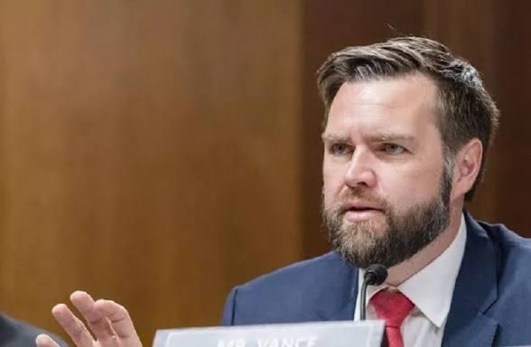 فانس لفوكس نيوز: الحصار المفروض على النفط في مضيق هرمز يشكل ضغطا اقتصاديا على إيران