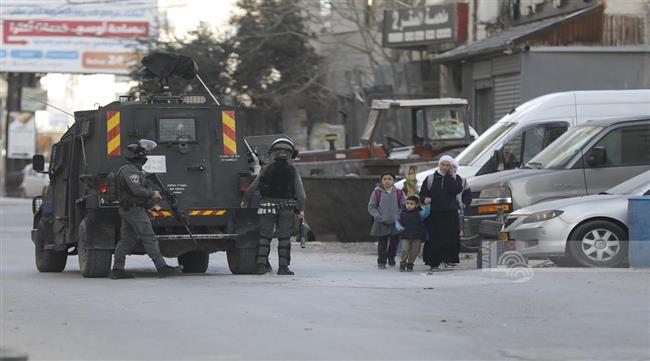 قوات الاحتلال الإسرائيلي تشن حملة اعتقالات بالضفة الغربية وتنسف وحدات سكنية في غزة