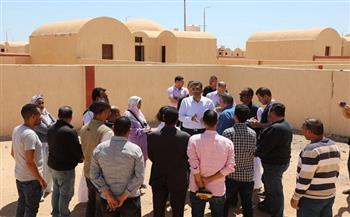 "حياة كريمة في قلب الجنوب".. محافظ البحر الأحمر يوجه بسرعة تسليم 560 وحدة سكنية للمستحقين بالشلاتين