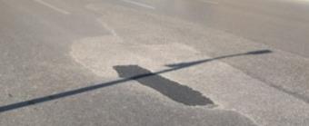 استجابة سريعة لإصلاح “حفرة” بطريق بمدينة نصر وإعادة تسيير الحركة المرورية