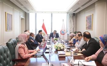 وزير الصحة يناقش تعزيز التعاون مع جمعية الإيثار لتطوير مستشفى الكبد المصري ببلطيم