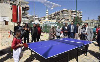 محافظ بورسعيد يتفقد مركز شباب المدينة بحي المناخ ويتابع تنفيذ مبادرة "حياة كريمة .. حياة رياضية لأبنائنا "