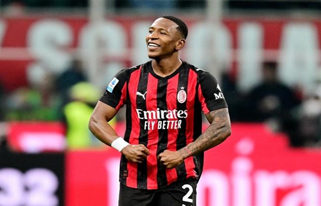 ميلان يبيع إستوبينان بعد أداء مخيب  