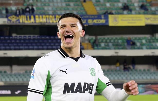 برشلونة يضع محارموفيتش بديلا في صفقة باستوني   