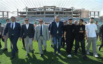 محافظ بورسعيد يتفقد سير العمل باستاد النادي المصري ويوجه بتكثيف الجهود