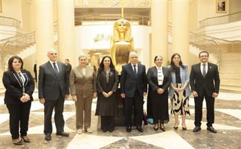 رئيسة القومي للأمومة تشهد افتتاح "الغرف الصديقة للطفل" بمقر مكتب النائب العام