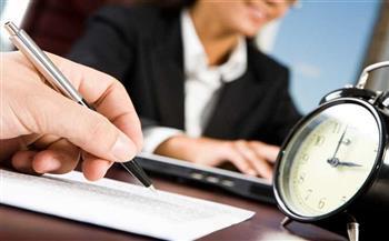 للموظفات.. كيف تحددين ساعات العمل التي تمنحك الرضا والسعادة في حياتك اليومية؟