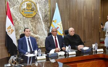 محافظ كفر الشيخ يستعرض جهود المراكز التكنولوجية واستدامة للتدريب والتطوير