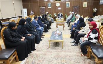 محافظ المنوفية يسلم تعويضات مالية لأسر ضحايا طنوب