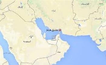 رويترز: طهران تدرس السماح للسفن بالإبحار عبر الجانب العماني دون تدخل في إطار اتفاق مع واشنطن 