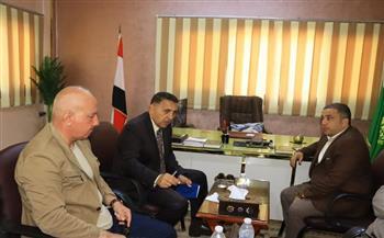 محافظ القليوبية يعقد اجتماعًا موسعًا لبحث ملفات الخدمات بمركز كفر شكر 