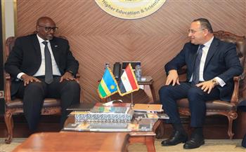 وزير التعليم العالي يستقبل نظيره الرواندي وسفير رواندا لبحث تعزيز الشراكة الأكاديمية والبحثية