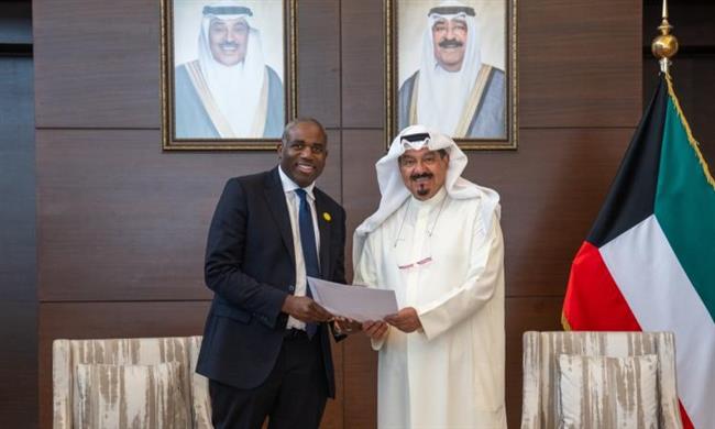 رئيس الوزراء الكويتي يتسلم رسالة خطية من نظيره البريطاني تتعلق بالعلاقات الثنائية