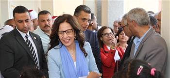 وزيرة الثقافة ومحافظ البحر الأحمر يتفقدان الدورة الثالثة من معرض "شلاتين للكتاب"