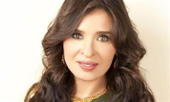 دينا تحتفل بعيد ميلادها 