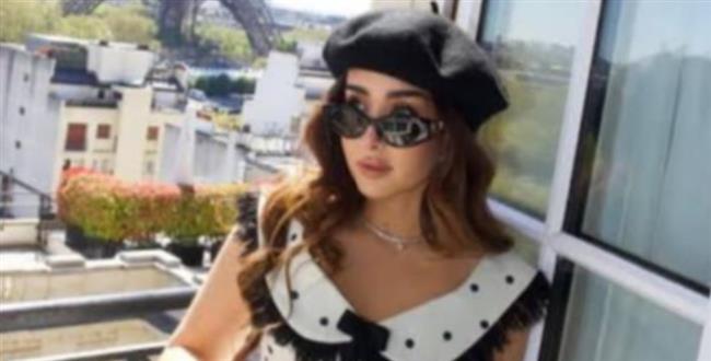 هنا الزاهد توثق رحلتها إلى باريس في مجموعة من الصور