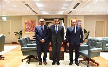 وزير الصحة يبحث مع رئيس المنظمة العالمية للسكتة الدماغية تعزيز التعاون وجعل مصر مركزًا إقليميًا رائدًا