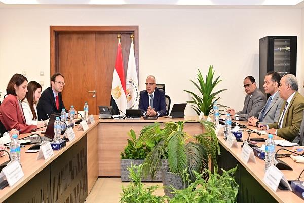 وزير الري يبحث مع سفير إسبانيا تعزيز التعاون المشترك في مجال إدارة الموارد المائية 