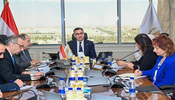 في مواجهة تقلبات الأسواق.. وزير التموين يبحث مع برنامج الأغذية العالمي تعزيز الأمن الغذائي 