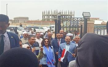 معرض شلاتين الثالث للكتاب.. وزيرة الثقافة تعلن اختيار الفرق المتميزة لتقديم الفلكلور الخاص بالمنطقة عالميًا 