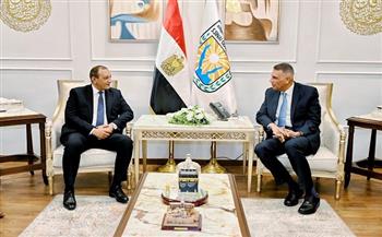 محافظ جنوب سيناء يبحث تطوير الموانئ لدعم منظومة النقل البحري بالمحافظة