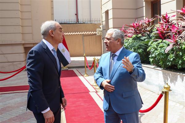 رئيس الوطنية للصحافة يهنئ علاء يوسف بتوليه رئاسة هيئة الاستعلامات ويبحثان تعزيز التعاون الإعلامي 