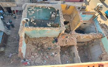 الإسكندرية: إزالة أبنية مخالفة وأجزاء قابلة للسقوط بـ 15 عقاراً