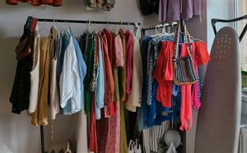 لتجديد إطلالتك من خزانة ملابسك الحالية.. اتبعي تلك الطرق