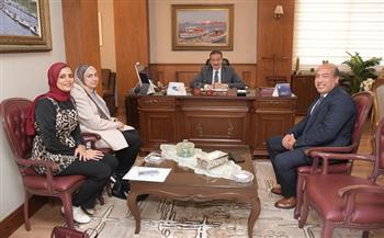 محافظ بورسعيد يستقبل وفدًا من مؤسسة “حياة كريمة” لبحث سبل التعاون المشترك    
