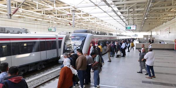 النقل تعلن وسائل الدفع الحديثة بالمترو وLRT وأماكن الاشتراكات لتسهيل الخدمة على الركاب 