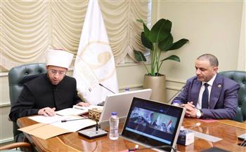 وزير الأوقاف يناقش خطط تعظيم عوائد الوقف وتطوير آليات الاستثمار لدى هيئة الأوقاف
