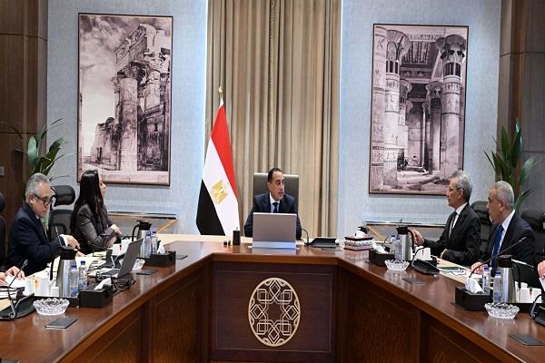 رئيس الوزراء يتابع موقف مشروعات قوانين الأحوال الشخصية للمسلمين والمسيحيين وصندوق دعم الأسرة 
