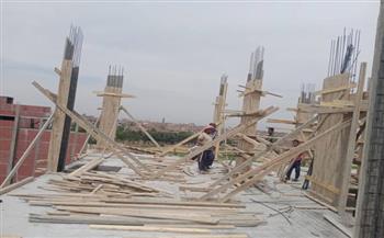 فك شدة خشبية مخالفة في المهد بشارع أحمد عرابي وإزالة حالة تعدي على أرض زراعية بحي المطار بالأقصر 