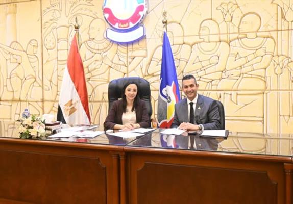 محافظ البحيرة تناقش مع النواب ملفات الخدمات والتنمية بالمحافظة 