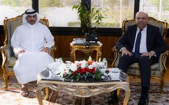   مع مجموعة شركات فهد آل ثانى القطرية..  وزير الطيران يبحث إنشاء مصنع لإنتاج وقود الطائرات المستدام