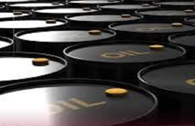  العقود الآجلة لخام برنت تنخفض 1.35 بالمئة إلى 98.05 دولارا للبرميل