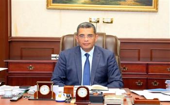 محافظ البحر الأحمر يرفع حالة الاستعداد ويُحرك لجنة ميدانية لتفقد السدود والبرابخ والبحيرات الصناعية بمدن البحر