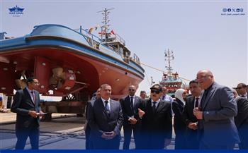 رئيس هيئة قناة السويس يشهد تدشين وحدات بحرية جديدة بشركة التمساح لبناء السفن 