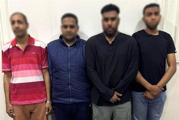 كشف ملابسات فيديو تضمن قيام صناع محتوى بآداء مشهد تمثيلي يحاكي صفة ضباط شرطة وضبطهم