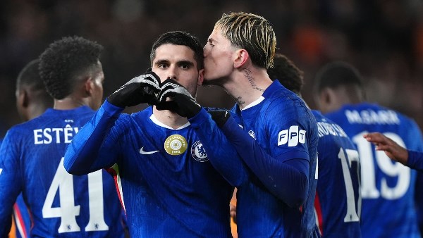 الدوري الإنجليزي.. استيفاو يقود تشيلسي أمام مانشستر يونايتد 