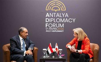 وزير الخارجية يلتقى مع نظيرته النمساوية لبحث سبل دعم العلاقات الثنائية وتناول مستجدات الأوضاع في المنطقة 