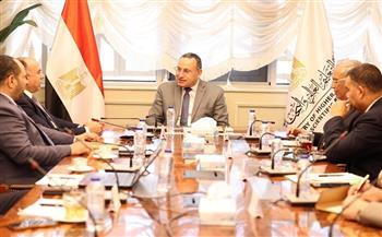 وزير التعليم العالي يبحث مع جهاز مستقبل مصر شراكة موسعة مع الجامعات والمراكز البحثية لدعم المشروعات التطبيقية 